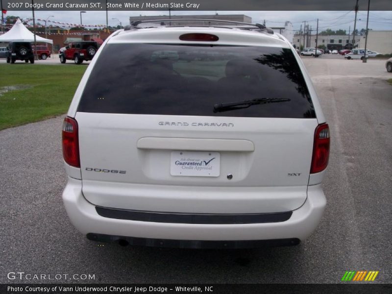 Stone White / Medium Slate Gray 2007 Dodge Grand Caravan SXT