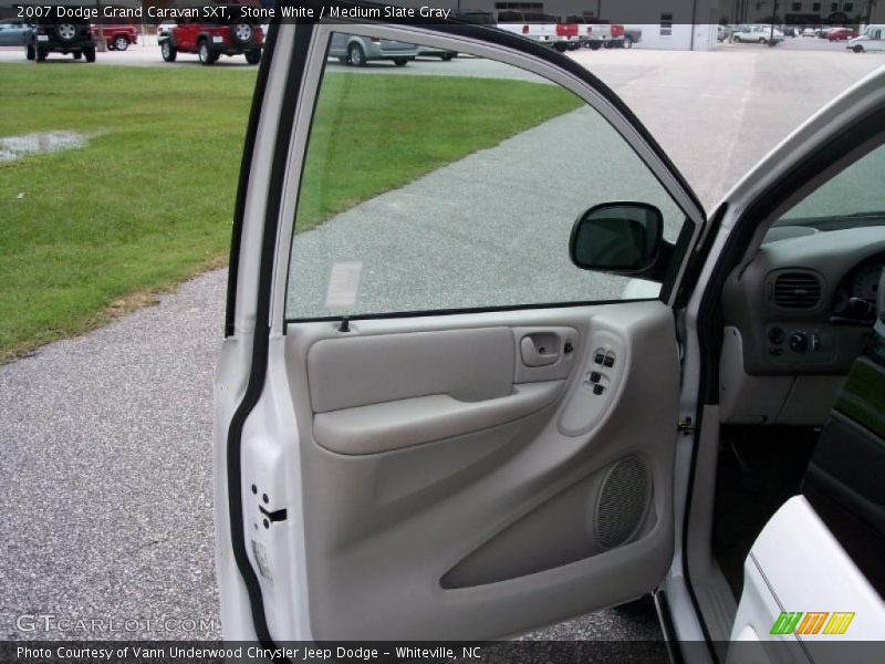 Stone White / Medium Slate Gray 2007 Dodge Grand Caravan SXT