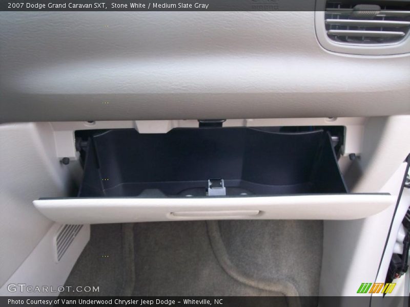 Stone White / Medium Slate Gray 2007 Dodge Grand Caravan SXT