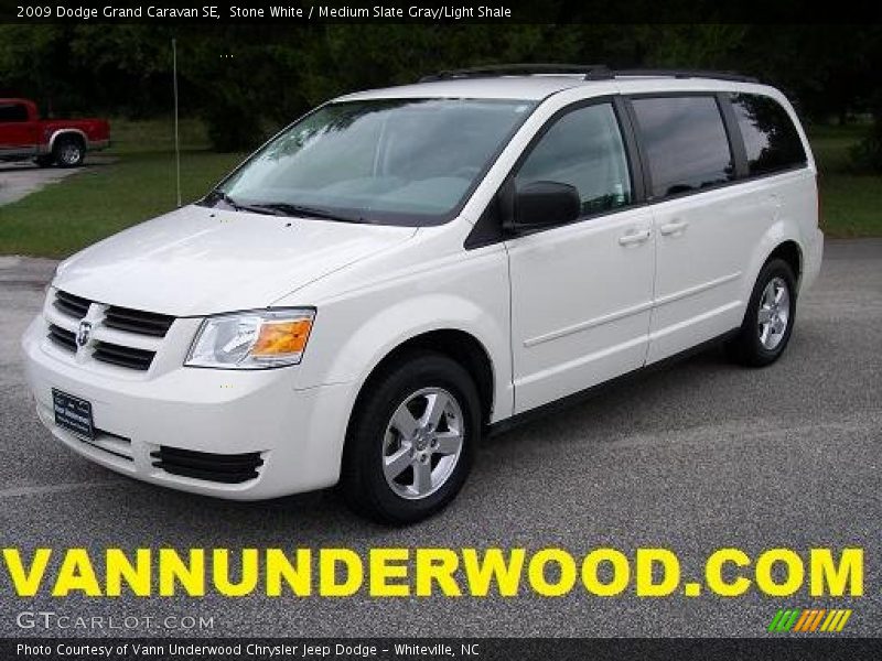 Stone White / Medium Slate Gray/Light Shale 2009 Dodge Grand Caravan SE
