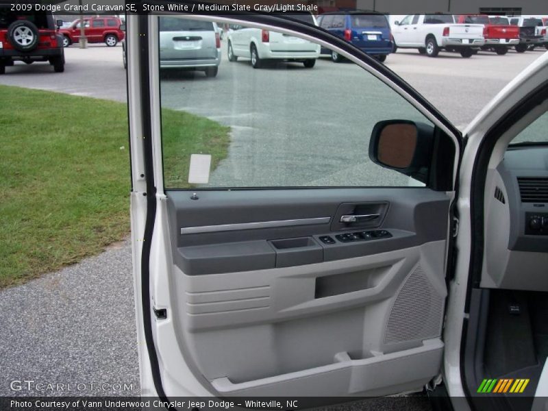Stone White / Medium Slate Gray/Light Shale 2009 Dodge Grand Caravan SE