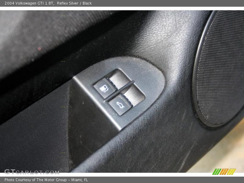 Reflex Silver / Black 2004 Volkswagen GTI 1.8T