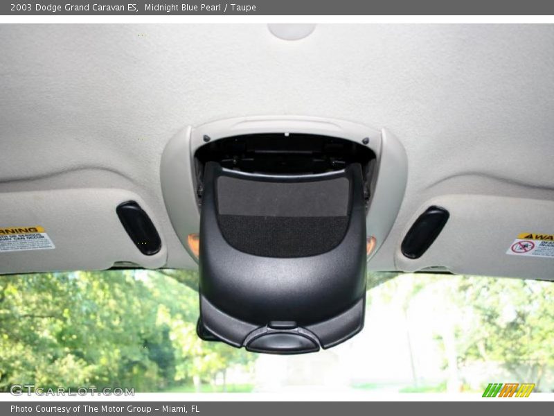 Midnight Blue Pearl / Taupe 2003 Dodge Grand Caravan ES