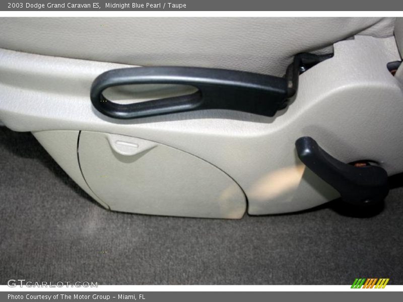 Midnight Blue Pearl / Taupe 2003 Dodge Grand Caravan ES