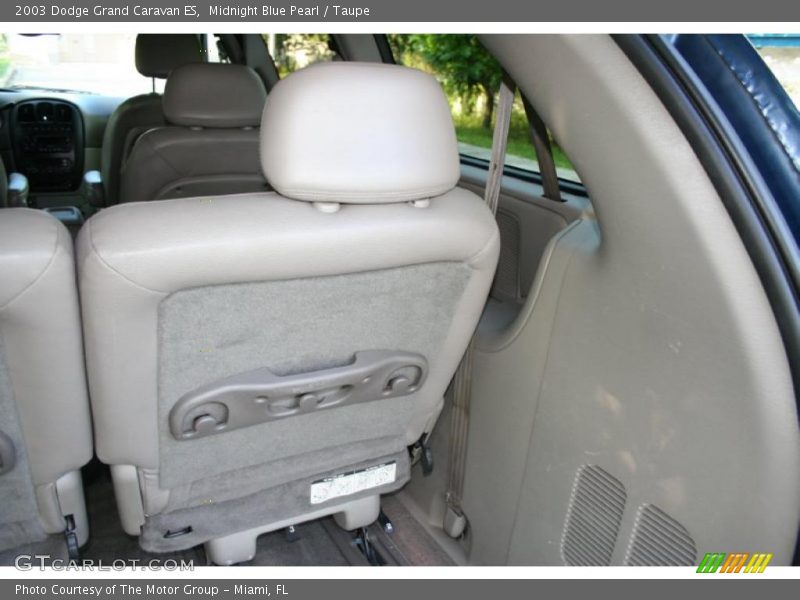 Midnight Blue Pearl / Taupe 2003 Dodge Grand Caravan ES