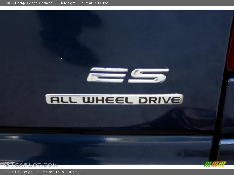 Midnight Blue Pearl / Taupe 2003 Dodge Grand Caravan ES