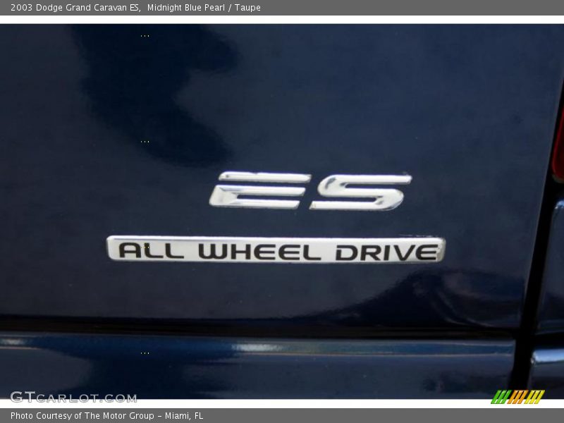 Midnight Blue Pearl / Taupe 2003 Dodge Grand Caravan ES