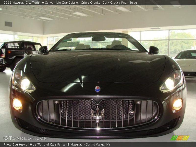 Grigio Granito (Dark Grey) / Pearl Beige 2011 Maserati GranTurismo Convertible GranCabrio