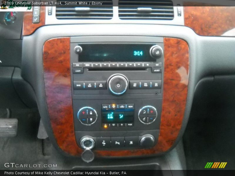 Summit White / Ebony 2009 Chevrolet Suburban LT 4x4