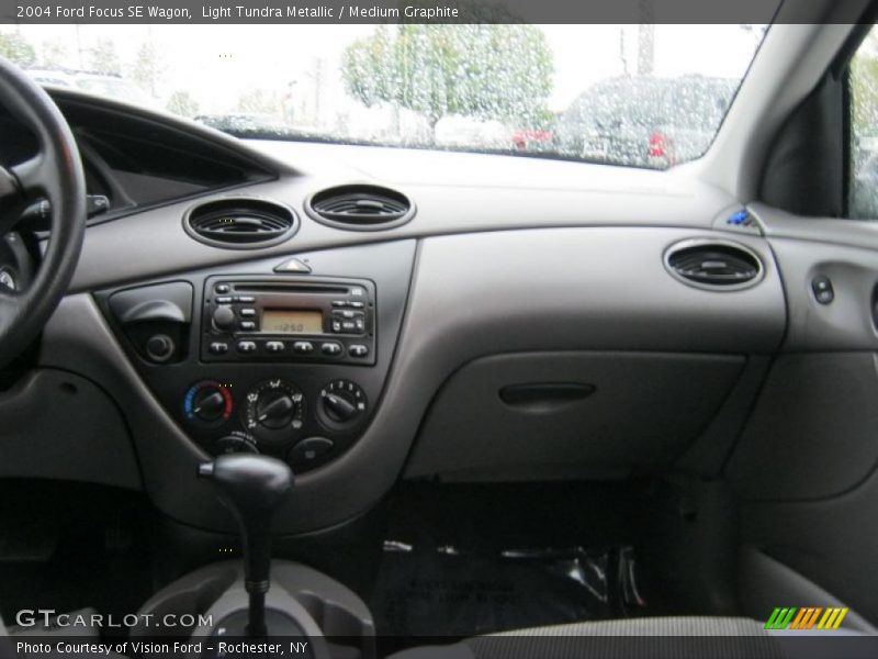 Light Tundra Metallic / Medium Graphite 2004 Ford Focus SE Wagon