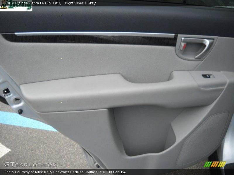Bright Silver / Gray 2009 Hyundai Santa Fe GLS 4WD