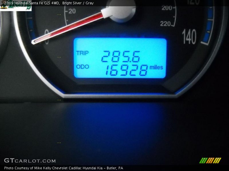 Bright Silver / Gray 2009 Hyundai Santa Fe GLS 4WD