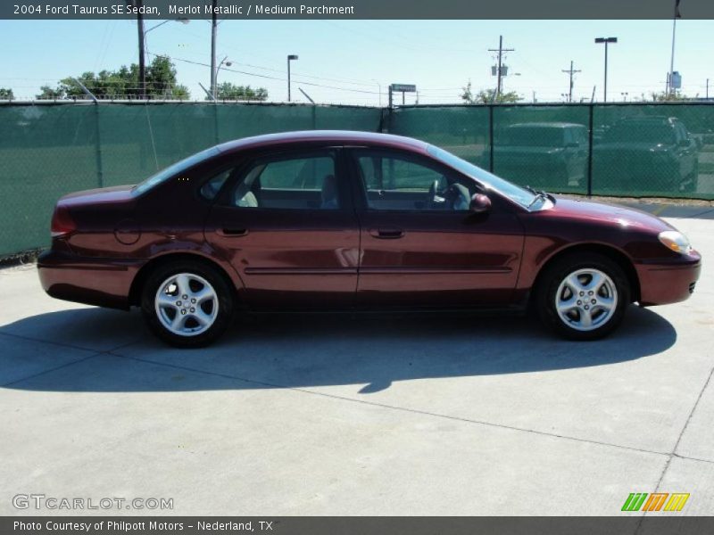 Merlot Metallic / Medium Parchment 2004 Ford Taurus SE Sedan