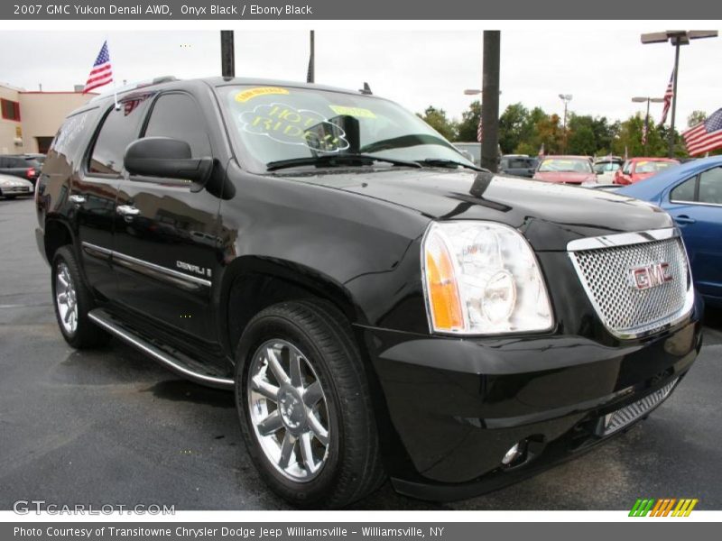 Onyx Black / Ebony Black 2007 GMC Yukon Denali AWD