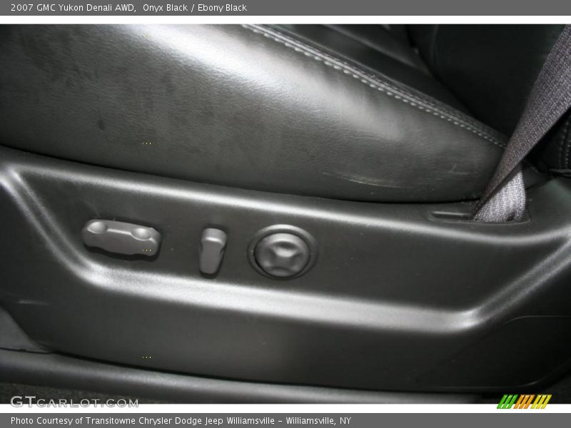 Onyx Black / Ebony Black 2007 GMC Yukon Denali AWD