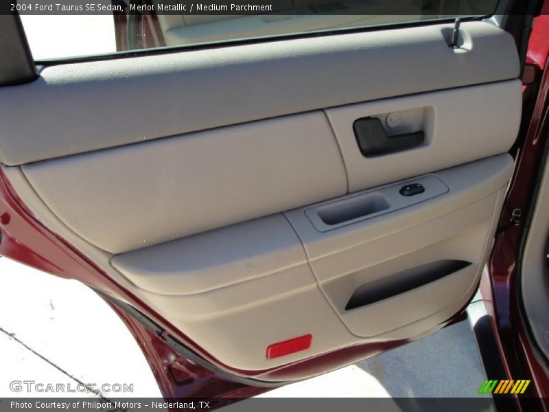 Merlot Metallic / Medium Parchment 2004 Ford Taurus SE Sedan
