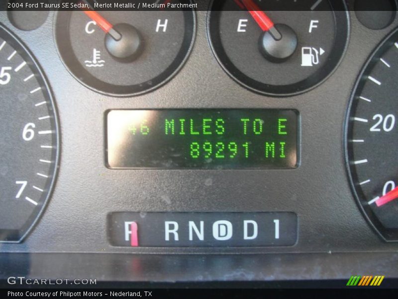 Merlot Metallic / Medium Parchment 2004 Ford Taurus SE Sedan