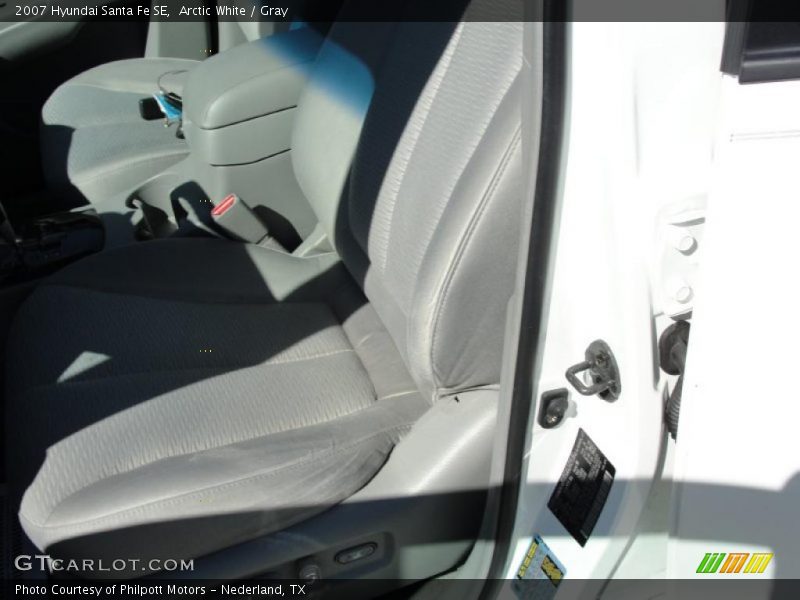 Arctic White / Gray 2007 Hyundai Santa Fe SE