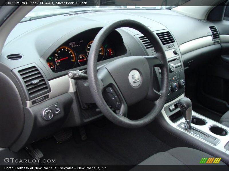 Silver Pearl / Black 2007 Saturn Outlook XE AWD