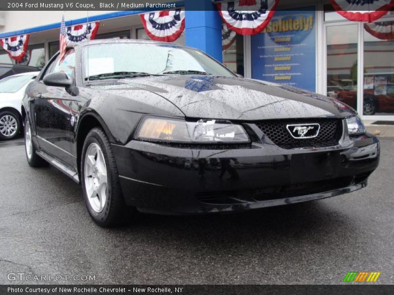 Black / Medium Parchment 2004 Ford Mustang V6 Coupe