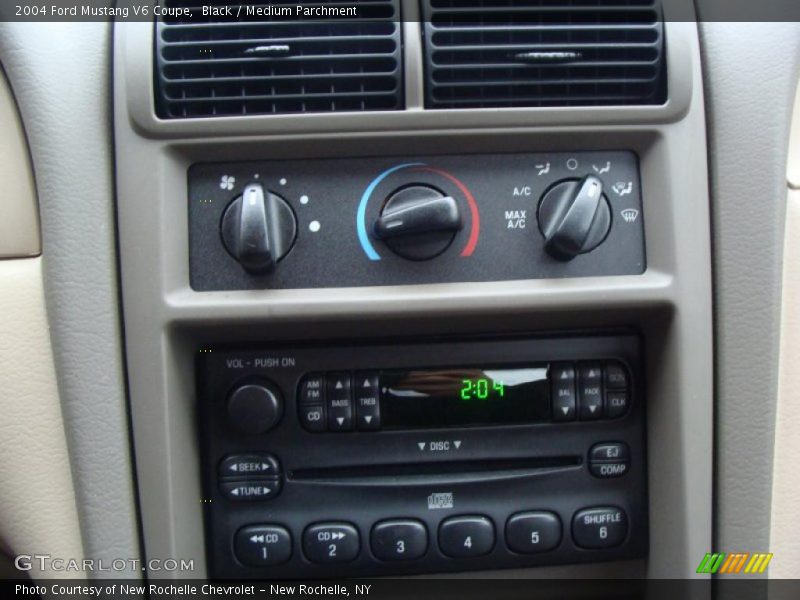 Black / Medium Parchment 2004 Ford Mustang V6 Coupe