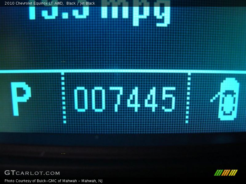 Black / Jet Black 2010 Chevrolet Equinox LT AWD