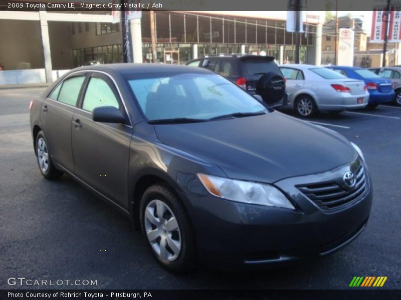 Magnetic Gray Metallic / Ash 2009 Toyota Camry LE