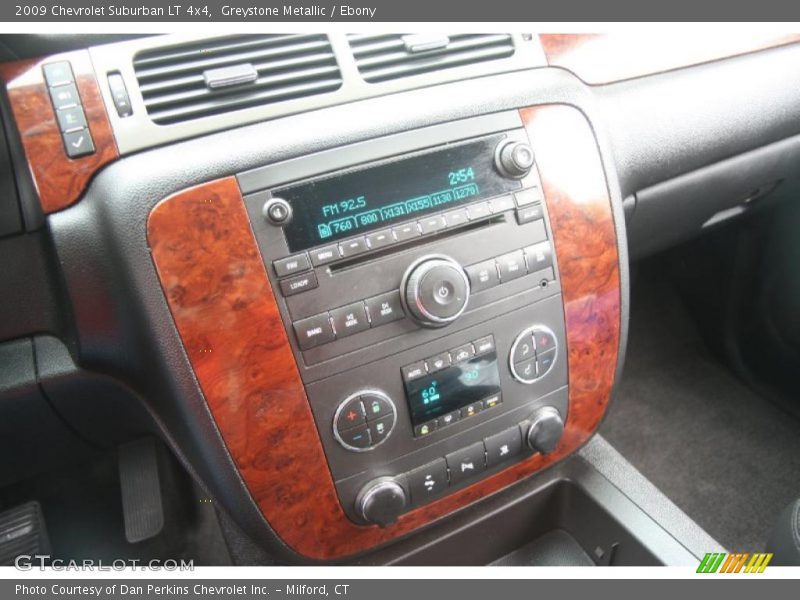 Greystone Metallic / Ebony 2009 Chevrolet Suburban LT 4x4