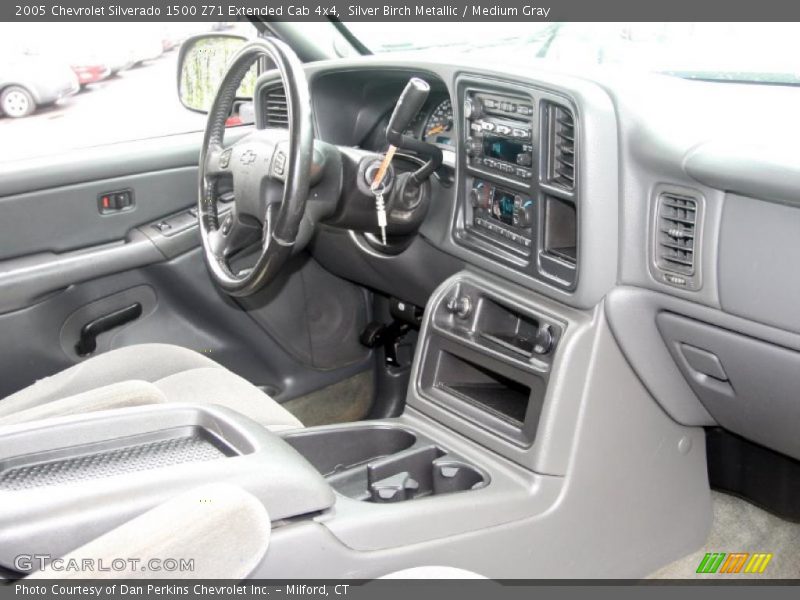 Silver Birch Metallic / Medium Gray 2005 Chevrolet Silverado 1500 Z71 Extended Cab 4x4