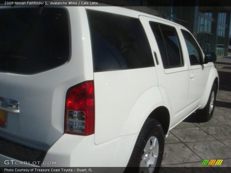 Avalanche White / Cafe Latte 2008 Nissan Pathfinder S