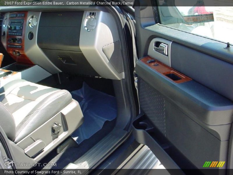 Carbon Metallic / Charcoal Black/Camel 2007 Ford Expedition Eddie Bauer