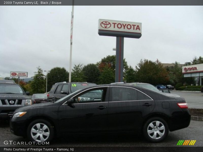 Black / Bisque 2009 Toyota Camry LE