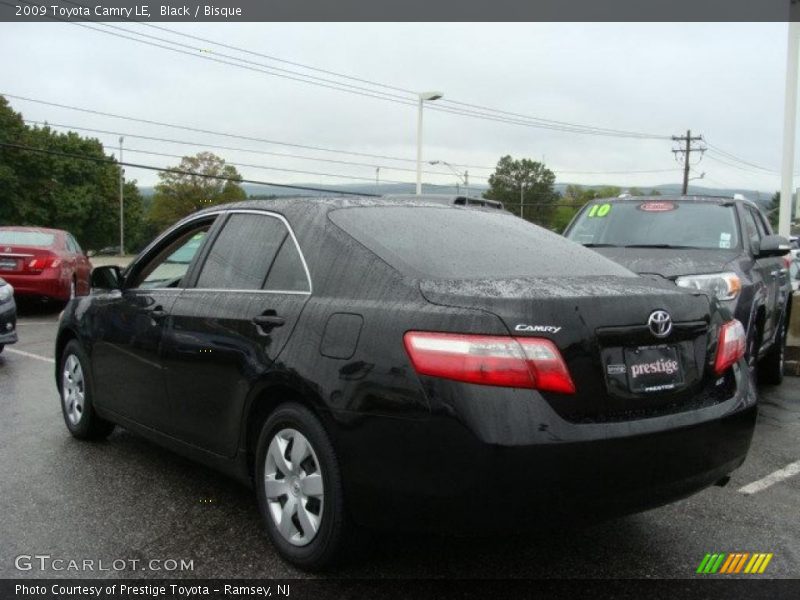 Black / Bisque 2009 Toyota Camry LE