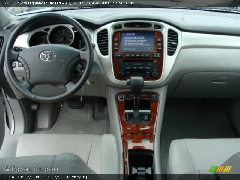 Millenium Silver Metallic / Ash Gray 2007 Toyota Highlander Limited 4WD
