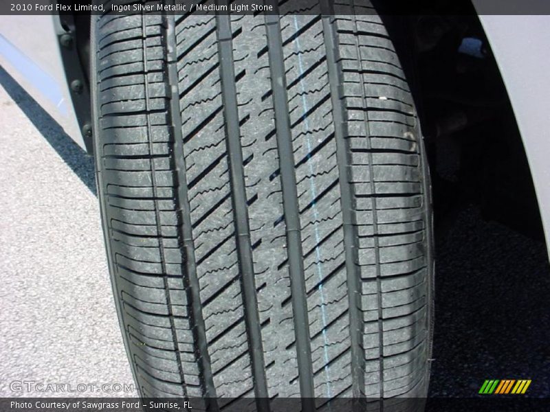 Ingot Silver Metallic / Medium Light Stone 2010 Ford Flex Limited
