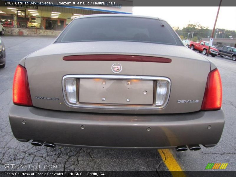 Bronzemist Metallic / Neutral Shale 2002 Cadillac DeVille Sedan