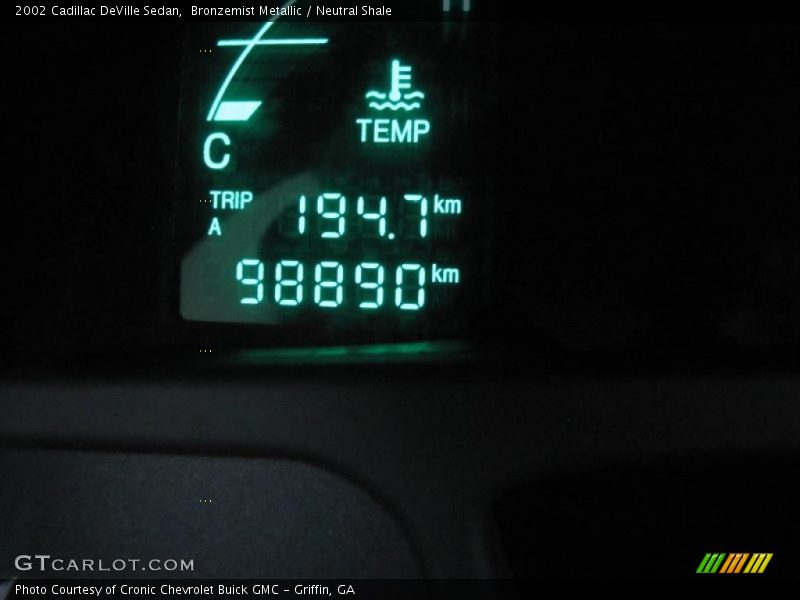 Bronzemist Metallic / Neutral Shale 2002 Cadillac DeVille Sedan