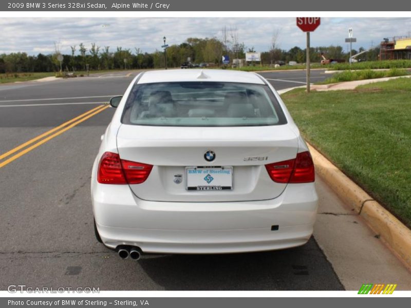 Alpine White / Grey 2009 BMW 3 Series 328xi Sedan