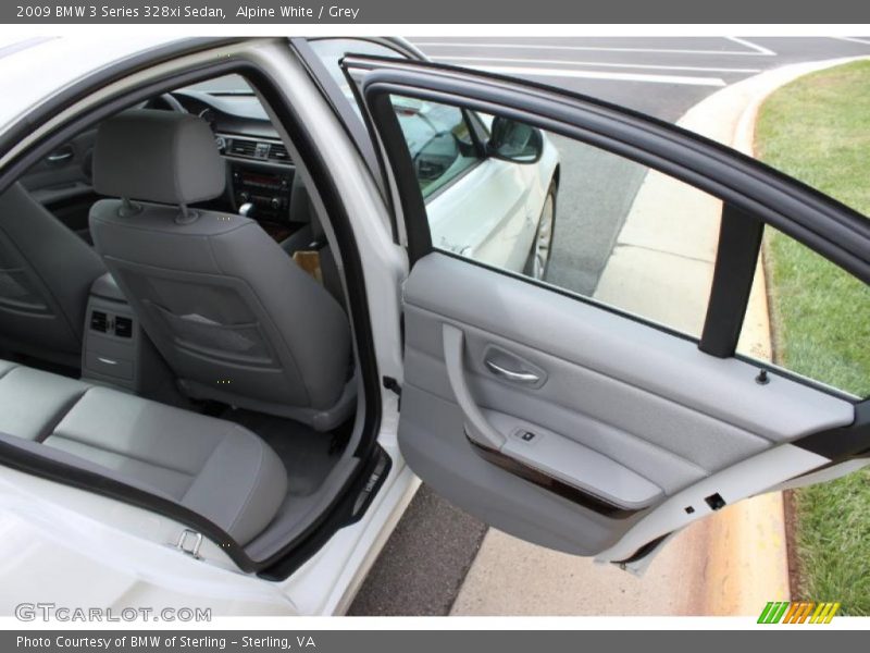 Alpine White / Grey 2009 BMW 3 Series 328xi Sedan