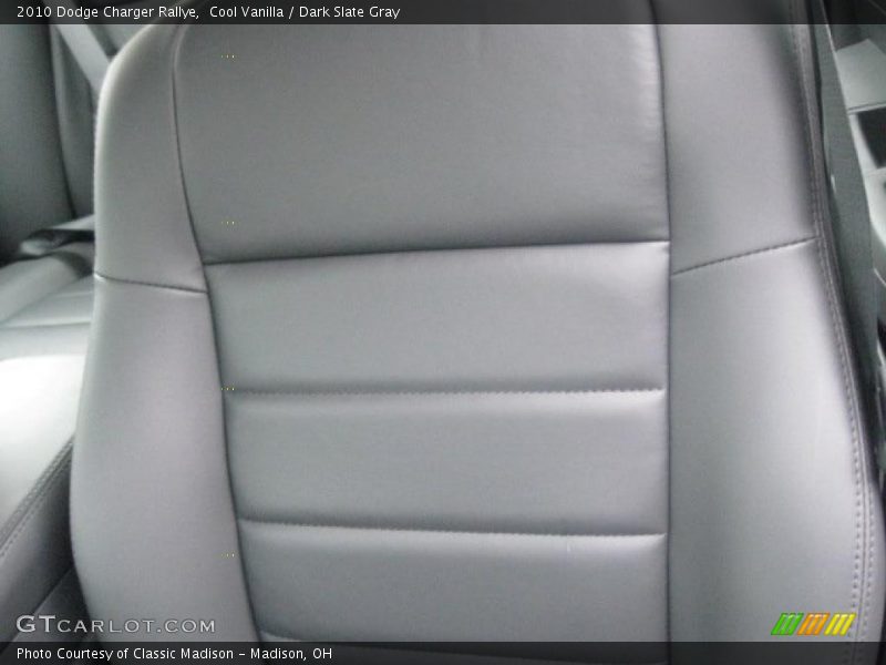 Cool Vanilla / Dark Slate Gray 2010 Dodge Charger Rallye