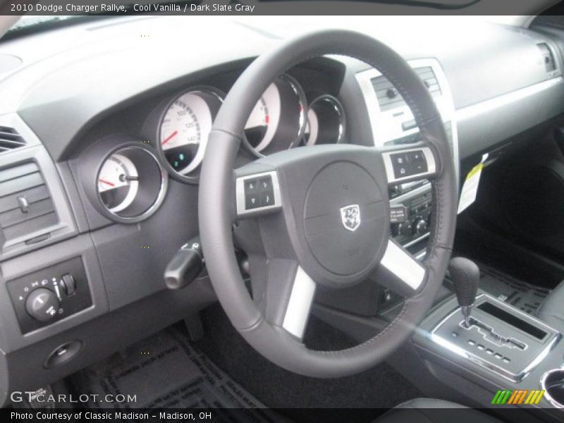 Cool Vanilla / Dark Slate Gray 2010 Dodge Charger Rallye
