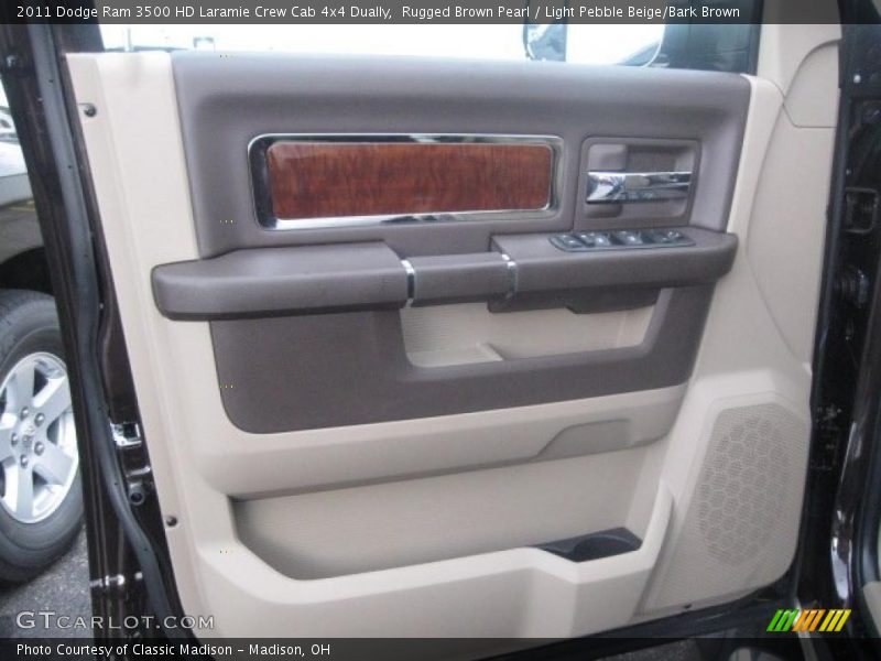 Rugged Brown Pearl / Light Pebble Beige/Bark Brown 2011 Dodge Ram 3500 HD Laramie Crew Cab 4x4 Dually