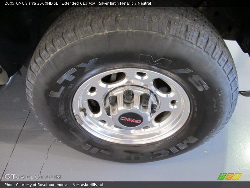 Silver Birch Metallic / Neutral 2005 GMC Sierra 2500HD SLT Extended Cab 4x4