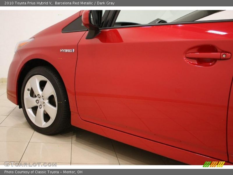 Barcelona Red Metallic / Dark Gray 2010 Toyota Prius Hybrid V