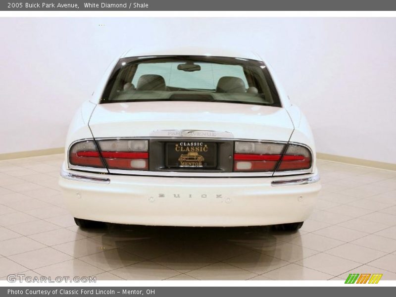 White Diamond / Shale 2005 Buick Park Avenue