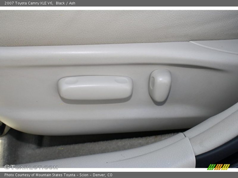 Black / Ash 2007 Toyota Camry XLE V6