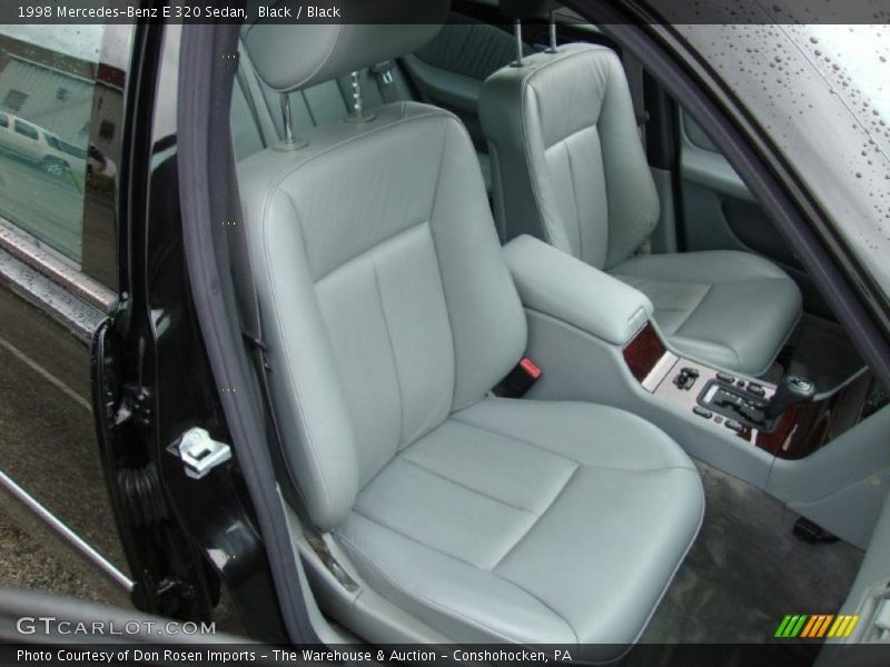 Black / Black 1998 Mercedes-Benz E 320 Sedan