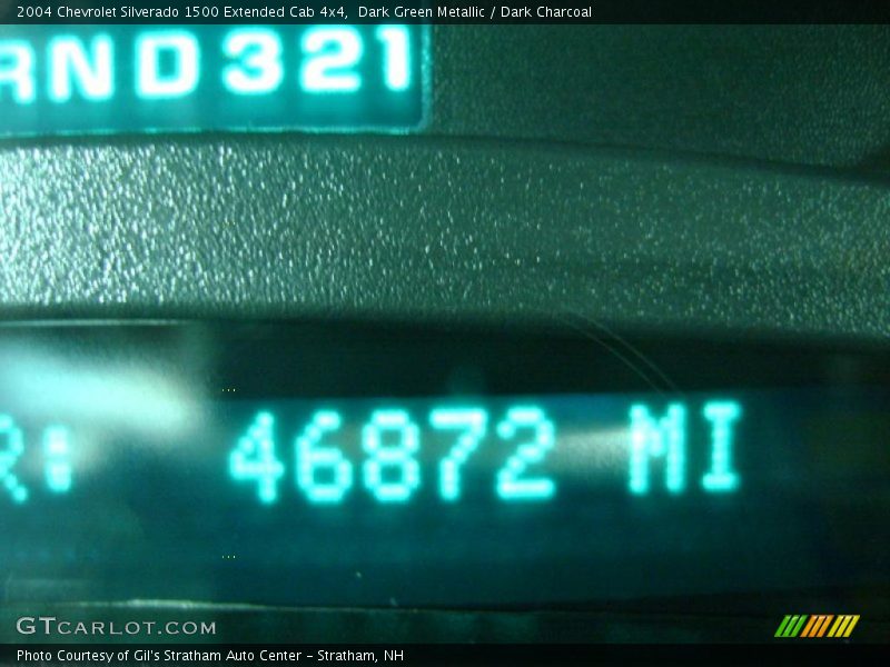 Dark Green Metallic / Dark Charcoal 2004 Chevrolet Silverado 1500 Extended Cab 4x4