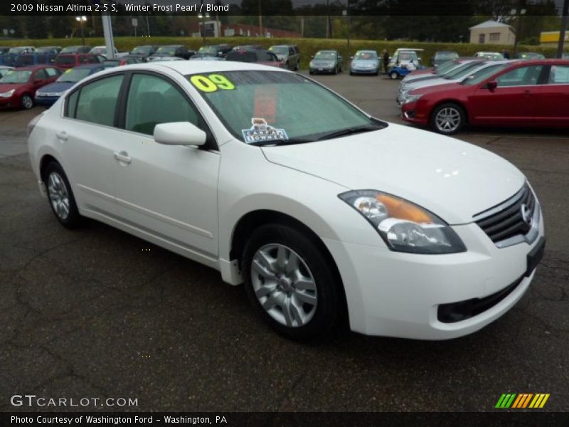 Winter Frost Pearl / Blond 2009 Nissan Altima 2.5 S