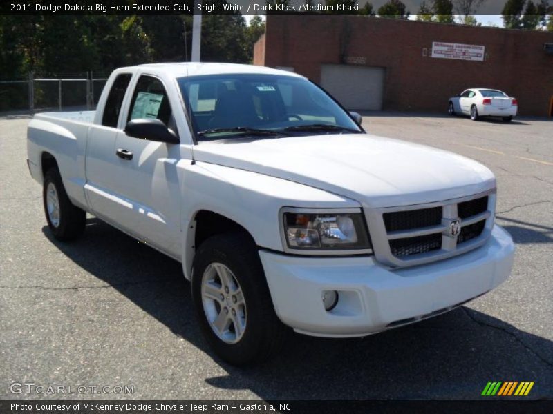 Bright White / Dark Khaki/Medium Khaki 2011 Dodge Dakota Big Horn Extended Cab